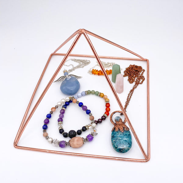 6 Copper Pyramid w/Crystal – KKG Creations